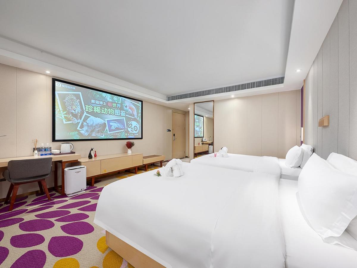 Lavande Hotel Baiyun International Airport Branch Guangzhou Bagian luar foto