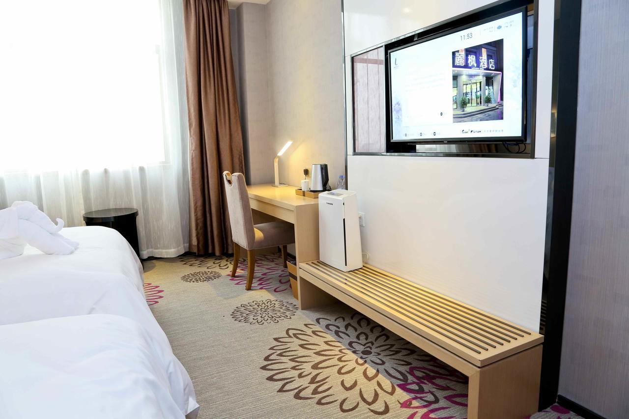 Lavande Hotel Baiyun International Airport Branch Guangzhou Bagian luar foto